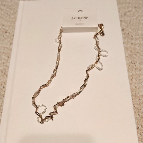 J Crew Pear and Gold necklace - Picture 1 of 3